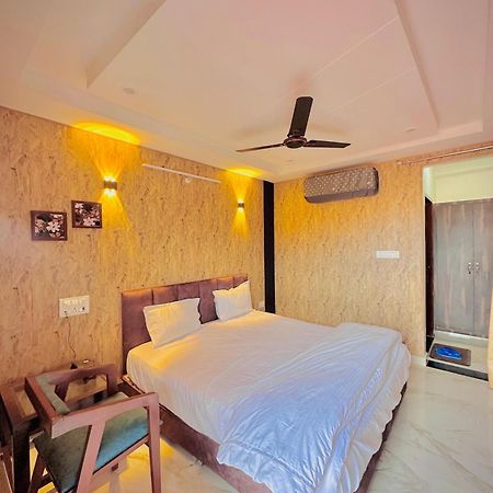 Hotel Tiger View Alwar Exterior photo